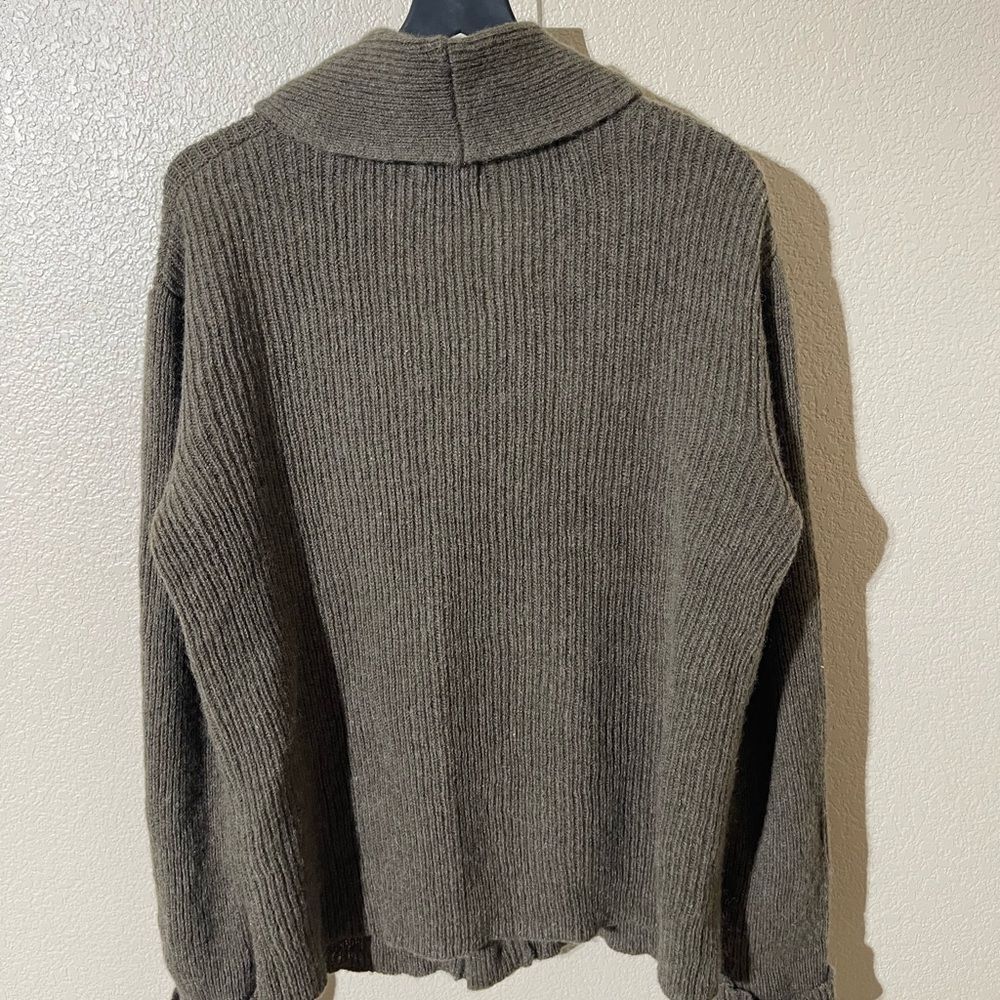Sold  - Picture 2 of 6